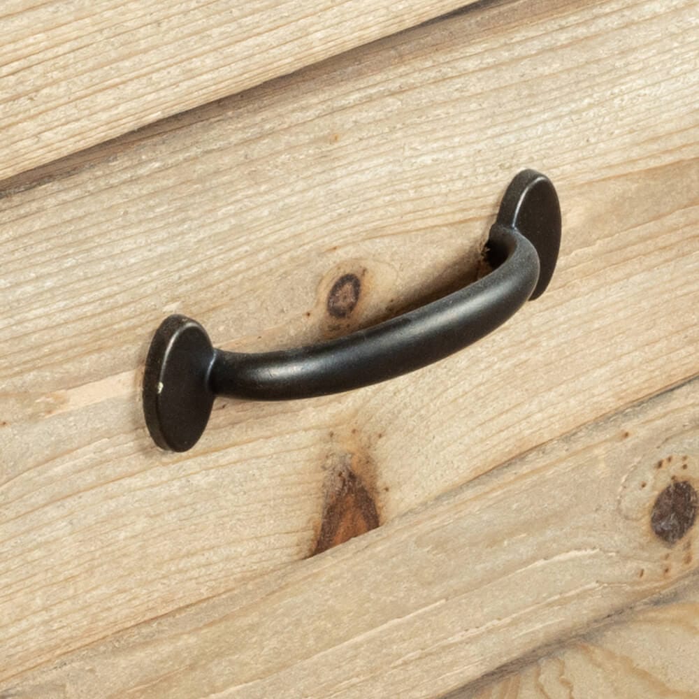 Metal Handle Detail | Pine & Oak Furniture Pine & Oak Furniture